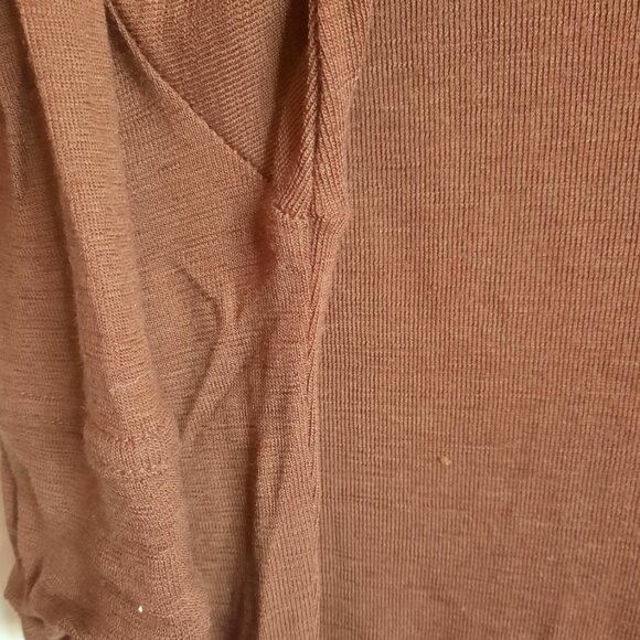 Simply Merino turtleneck size xlarge in nutmeg - Picture 10 of 12